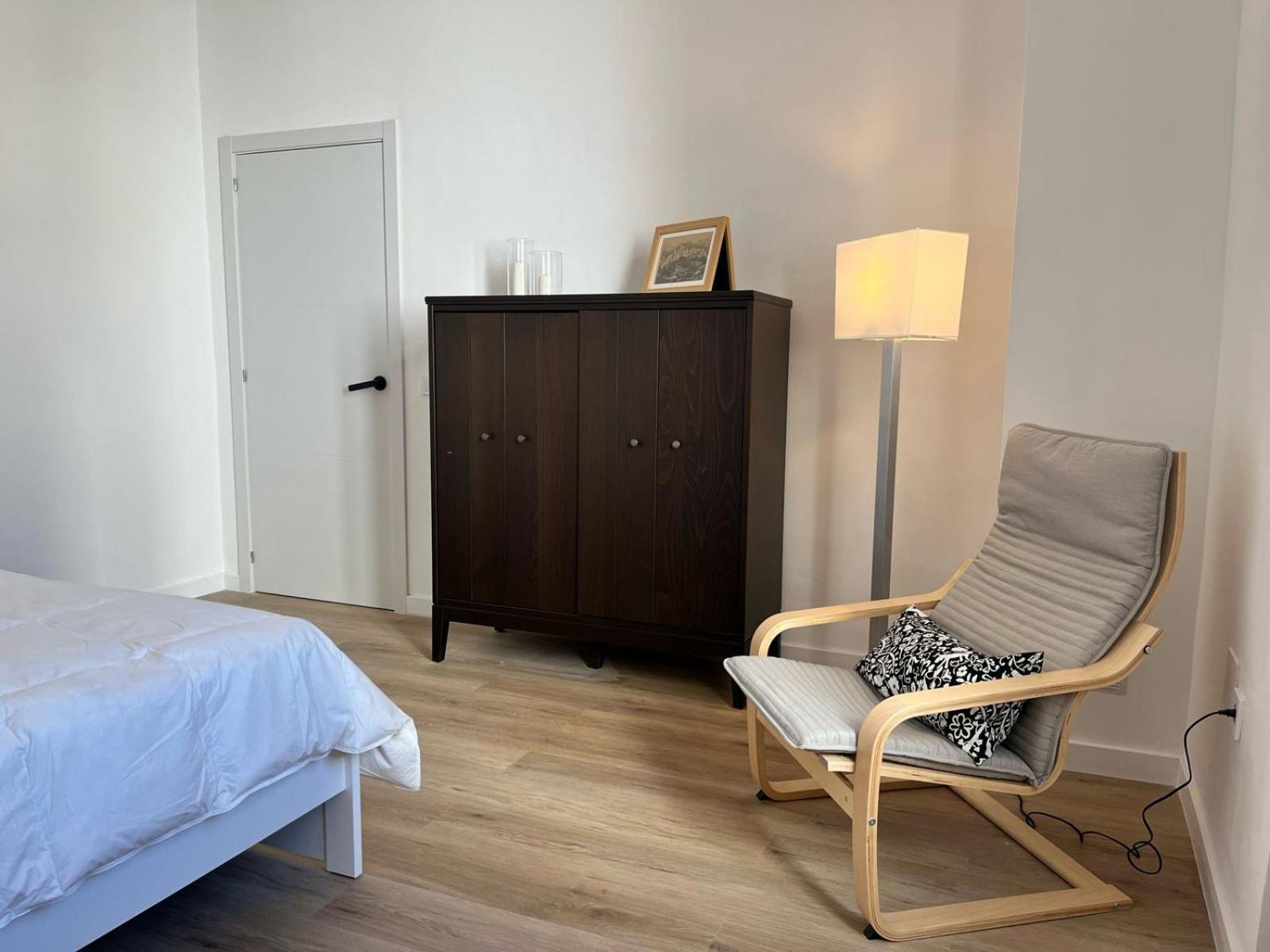 Suites Larios Rooms مالقة المظهر الخارجي الصورة