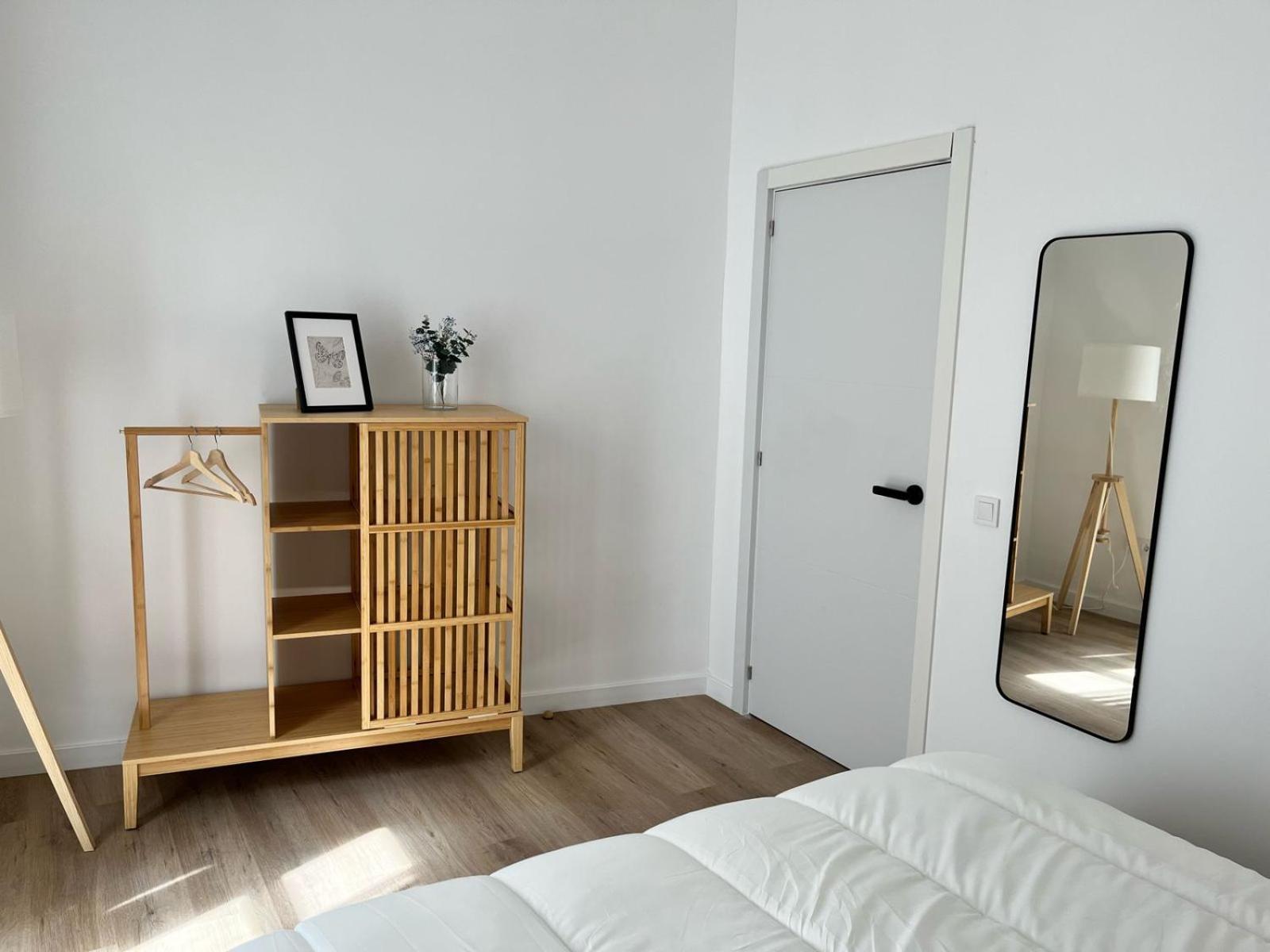 Suites Larios Rooms مالقة المظهر الخارجي الصورة