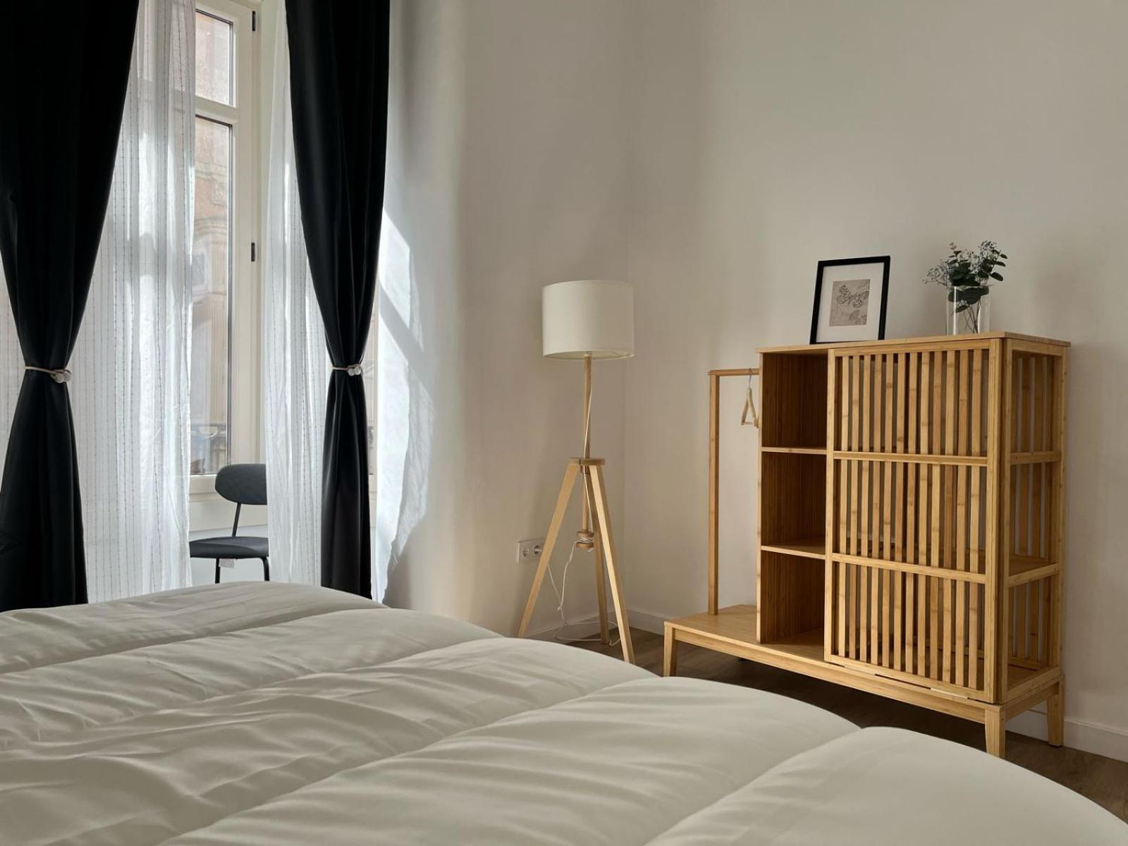 Suites Larios Rooms مالقة المظهر الخارجي الصورة
